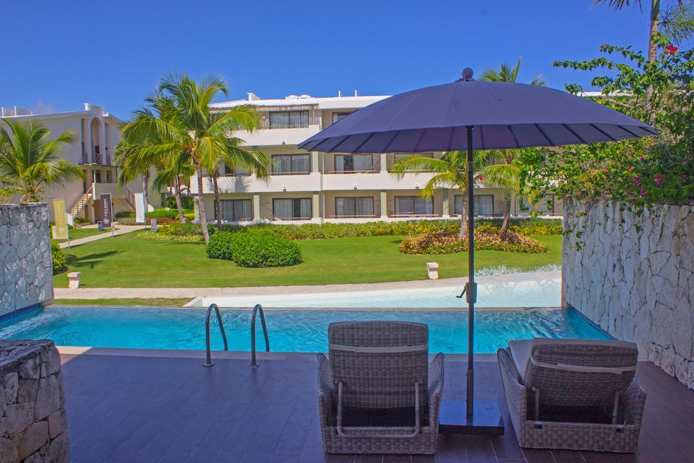 Privileged Duplex Suite & Swimming Pool