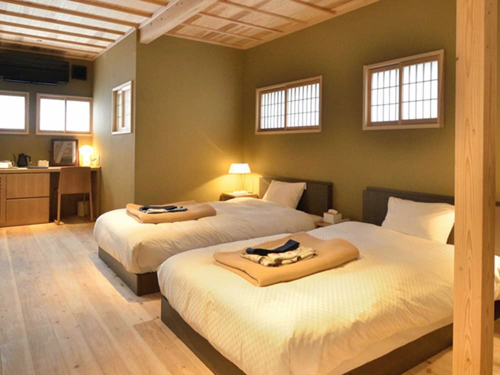 Grand Twin Room