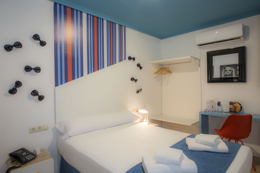 Basic Single Room
