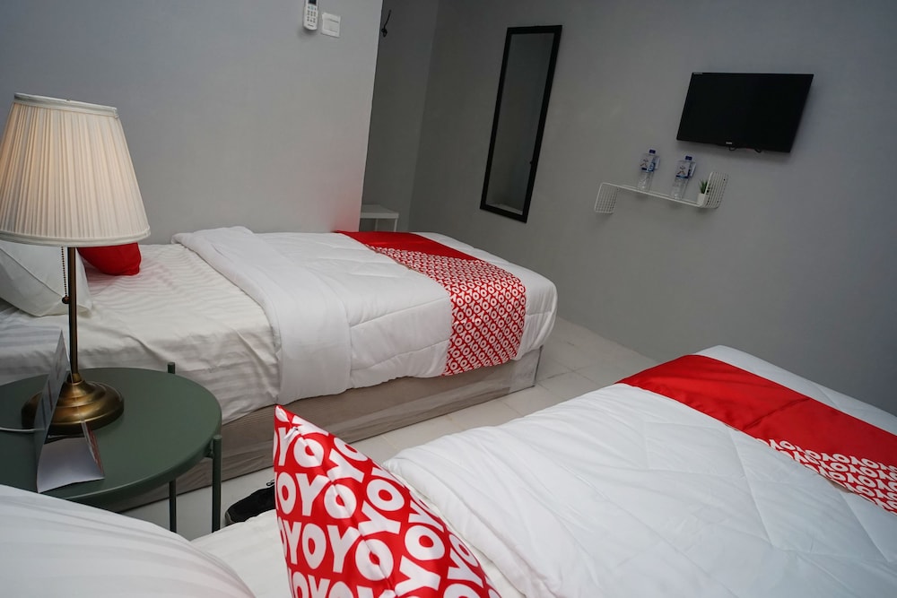 Standard Twin Room - Photo 4