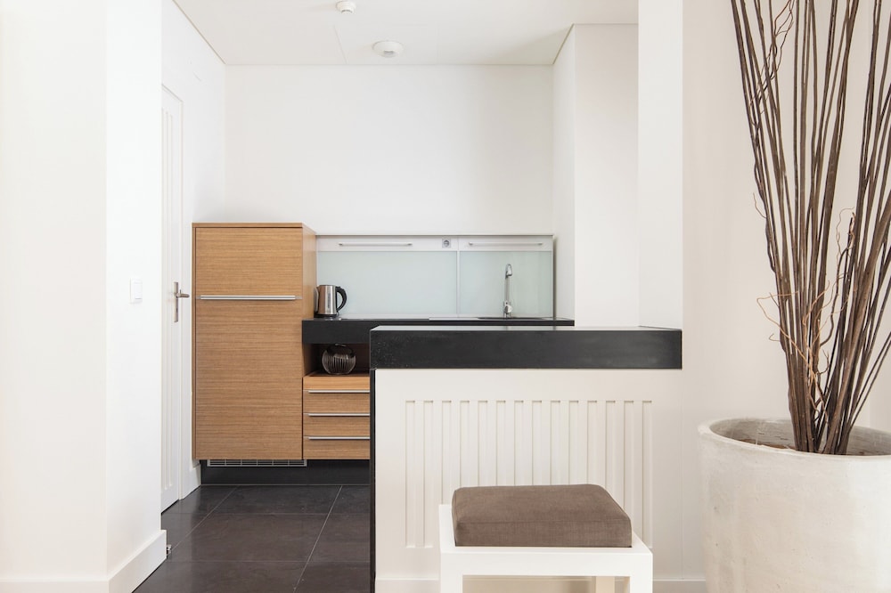 Premium Suite, 1 Bedroom - Photo 6