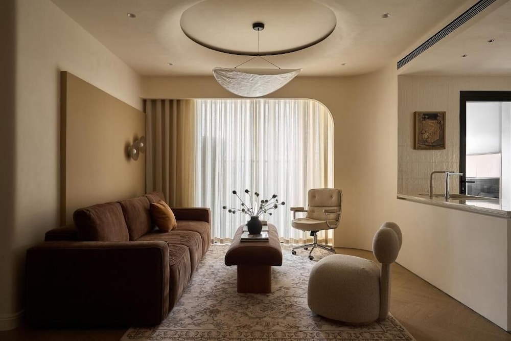 Executive Suite, City View photo 1