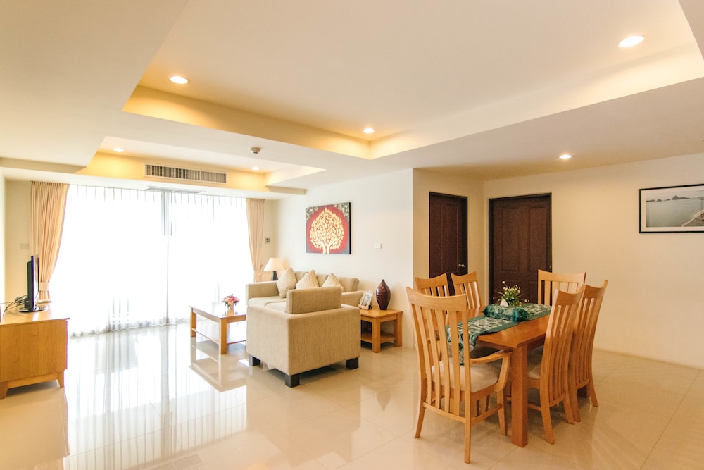 Suite, 2 Bedrooms, Kitchenette
