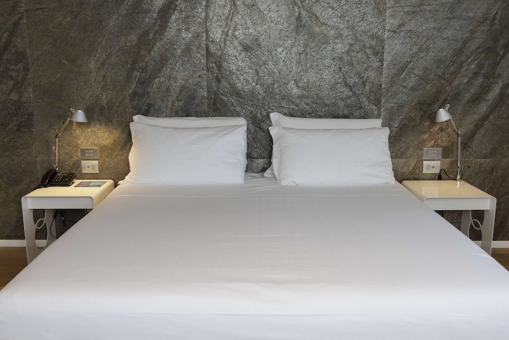 Superior Room, 1 Queen Bed - Photo 26