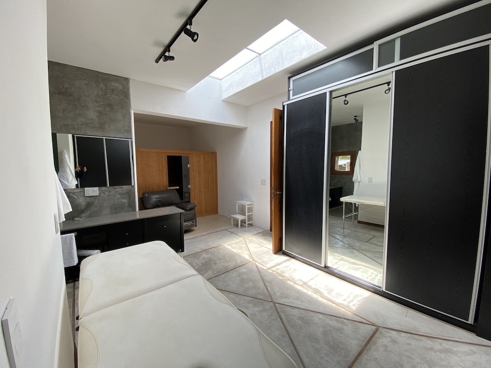 Family Quadruple Room photo 3