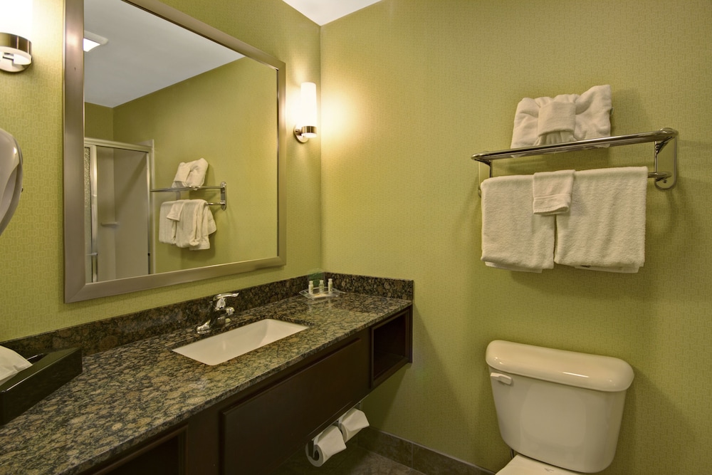 Suite, 2 Queen Beds (Additional Living Area) - Photo 4