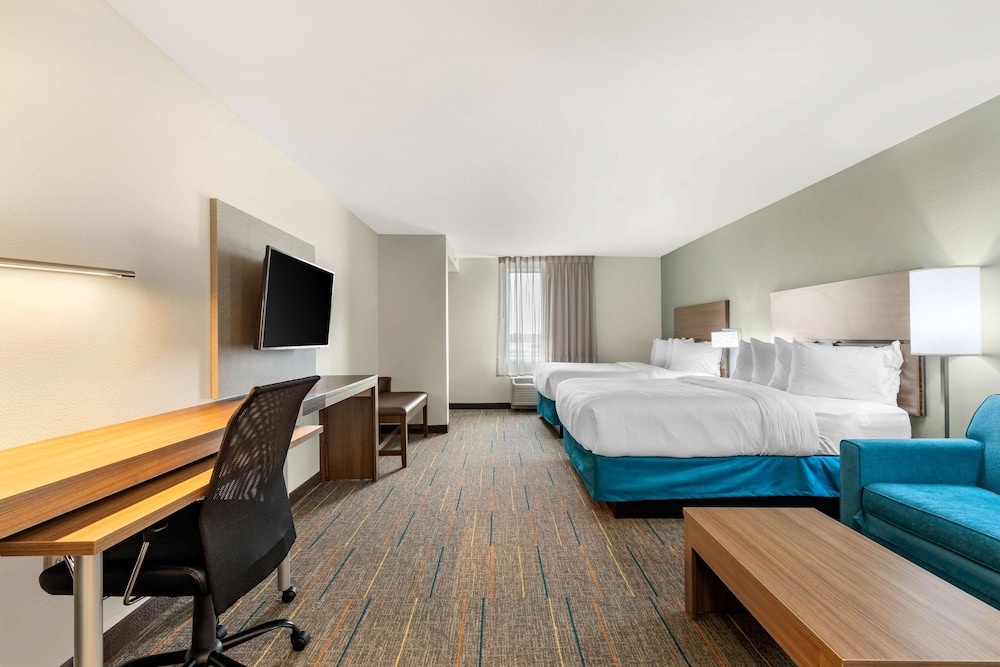 Suite, Multiple Beds, Accessible, Non Smoking (Hearing Accessible) - Photo 8