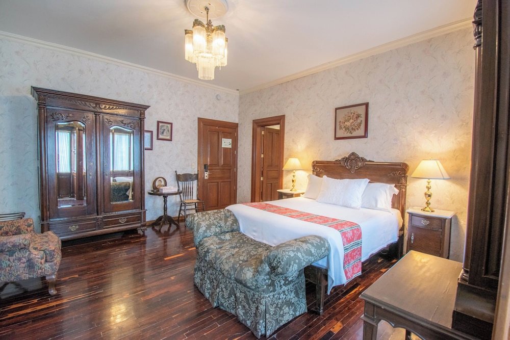 Classic Room, City View photo 1