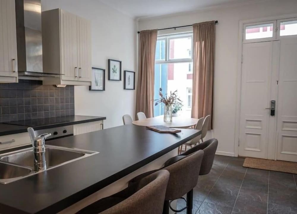 In the Heart of Brosundet! Fully Equipped 3 Bed Room Ap, Foto 15