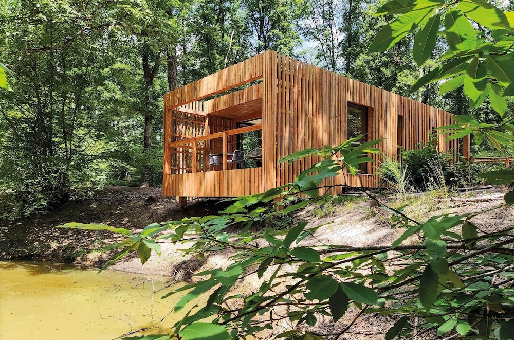 Design Suite with Sauna and Jacuzzi, 1 King Bed - Efflorescence by Cédric Porchez - Photo 2