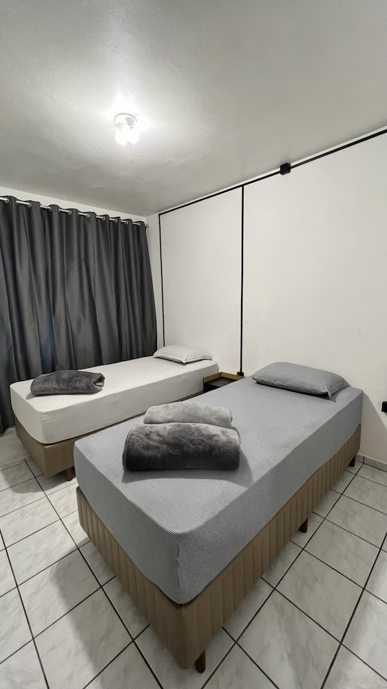 Premium Twin Room, 1 Bedroom, Refrigerator
