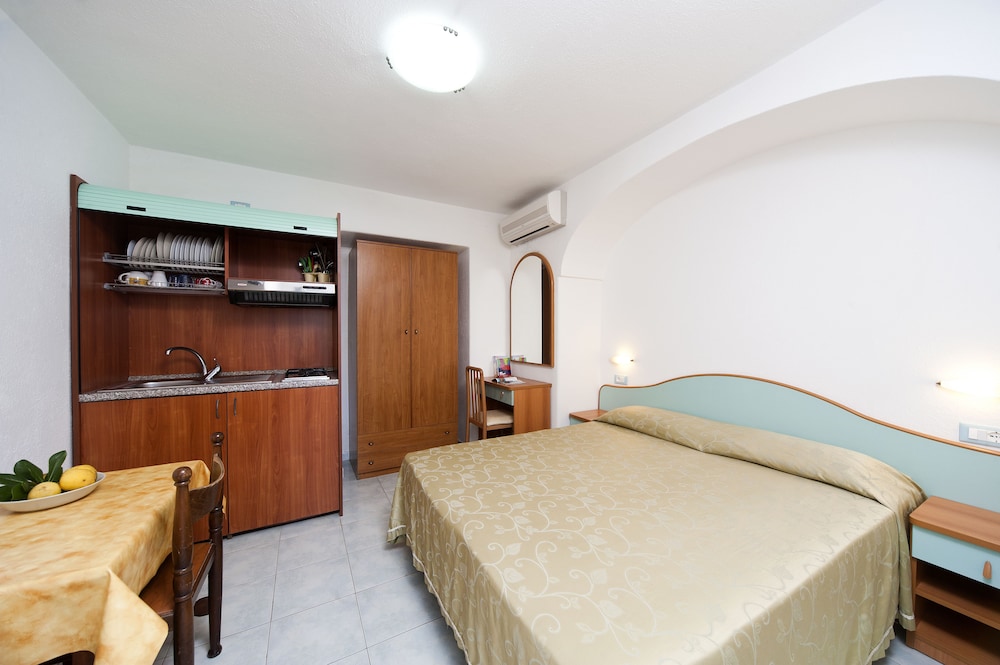 Studio (Private Room 2 persons)