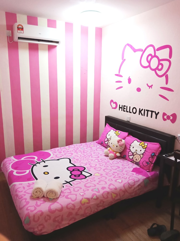 3 Kitty Double Room