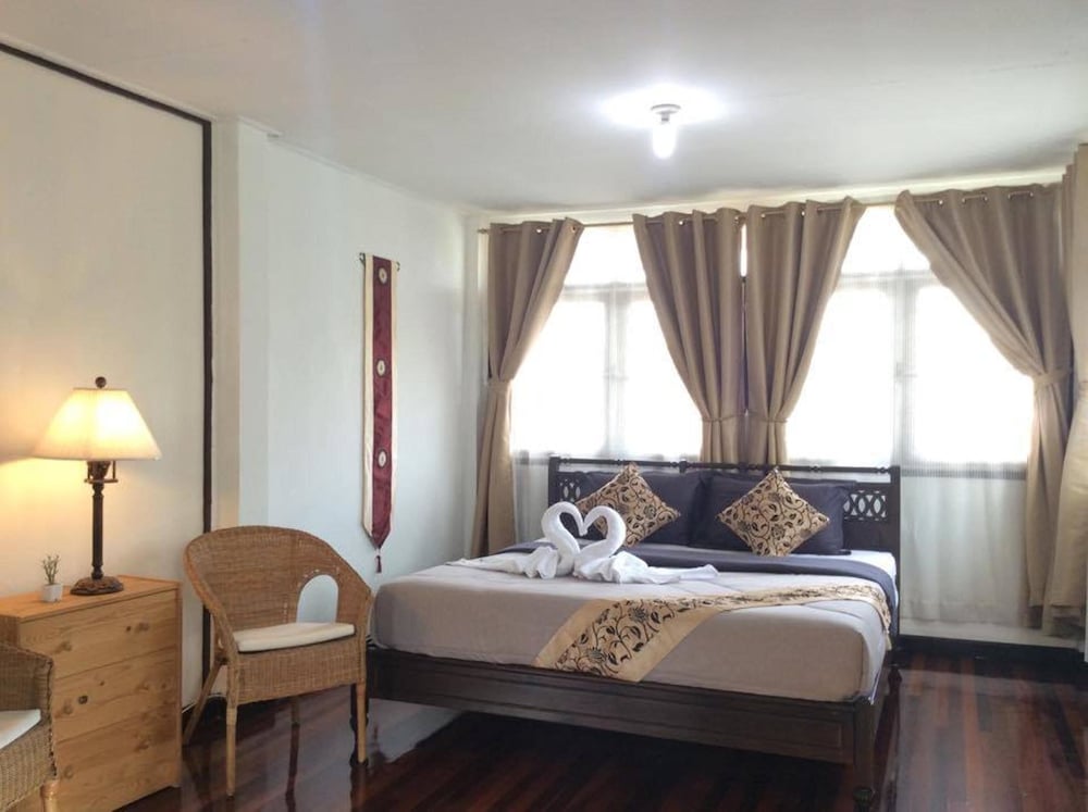 Superior Deluxe King Room photo 1