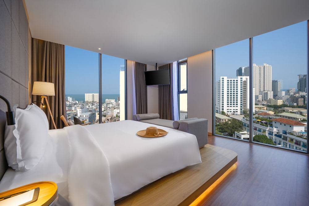 Sky Suite, Tower photo 2