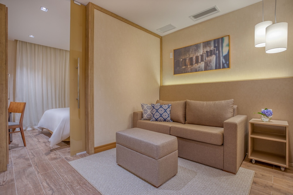 Superior Room, 1 Queen Bed with Sofa bed, Non Smoking photo 3