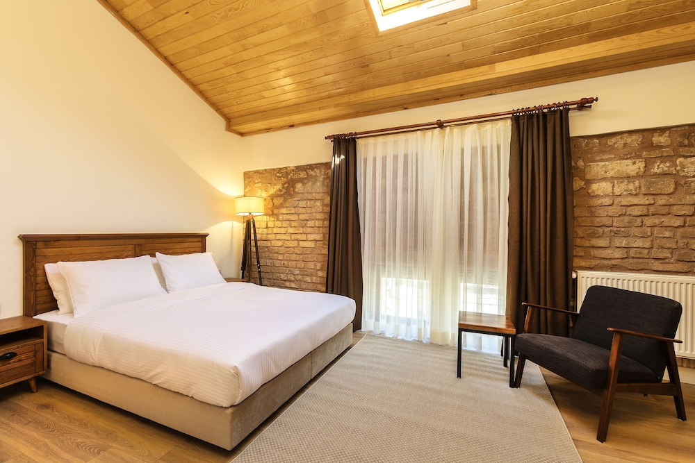 Grand Apartment, 1 Bedroom, Non Smoking, City View photo 2