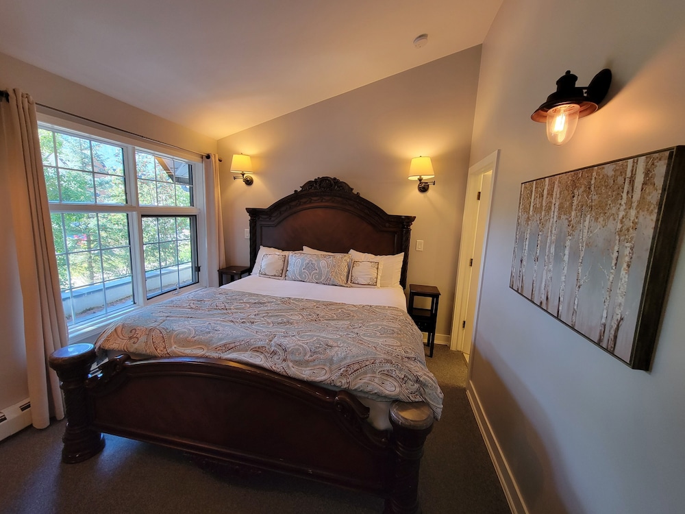 Royal Room photo 3