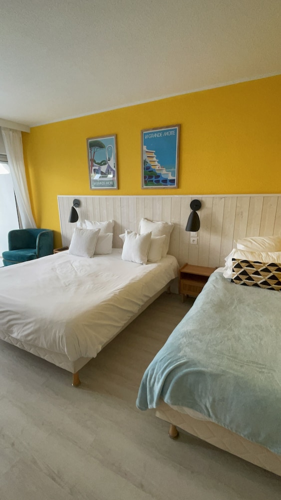 Superior Triple Room, Terrace, Partial Sea View photo 1