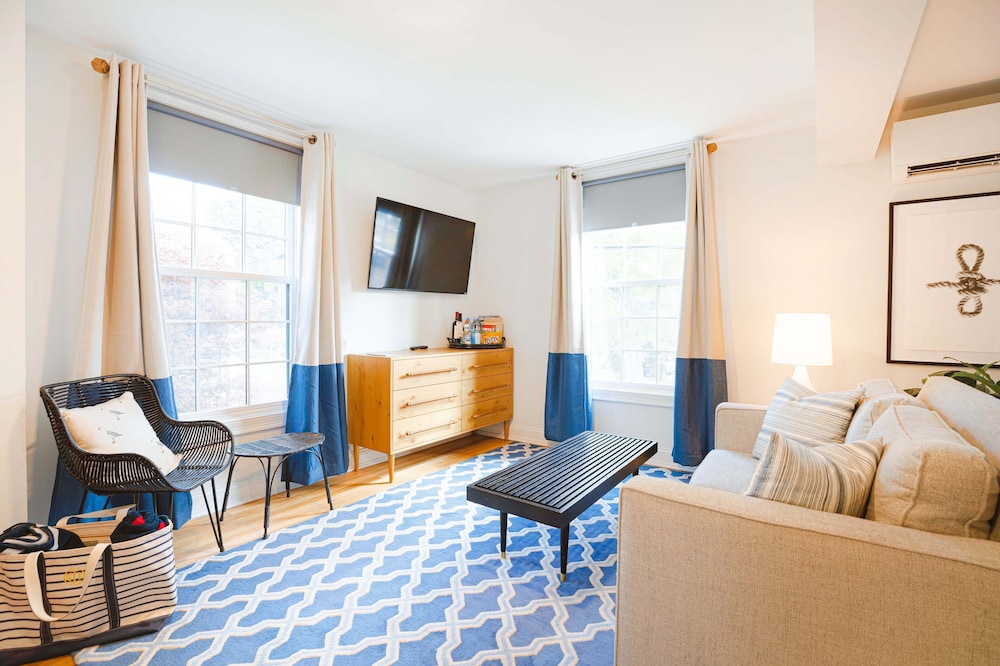 Superior Apartment, 1 King Bed, Kitchen photo 2
