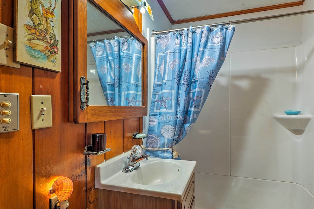 House (2 Bedrooms) photo 2