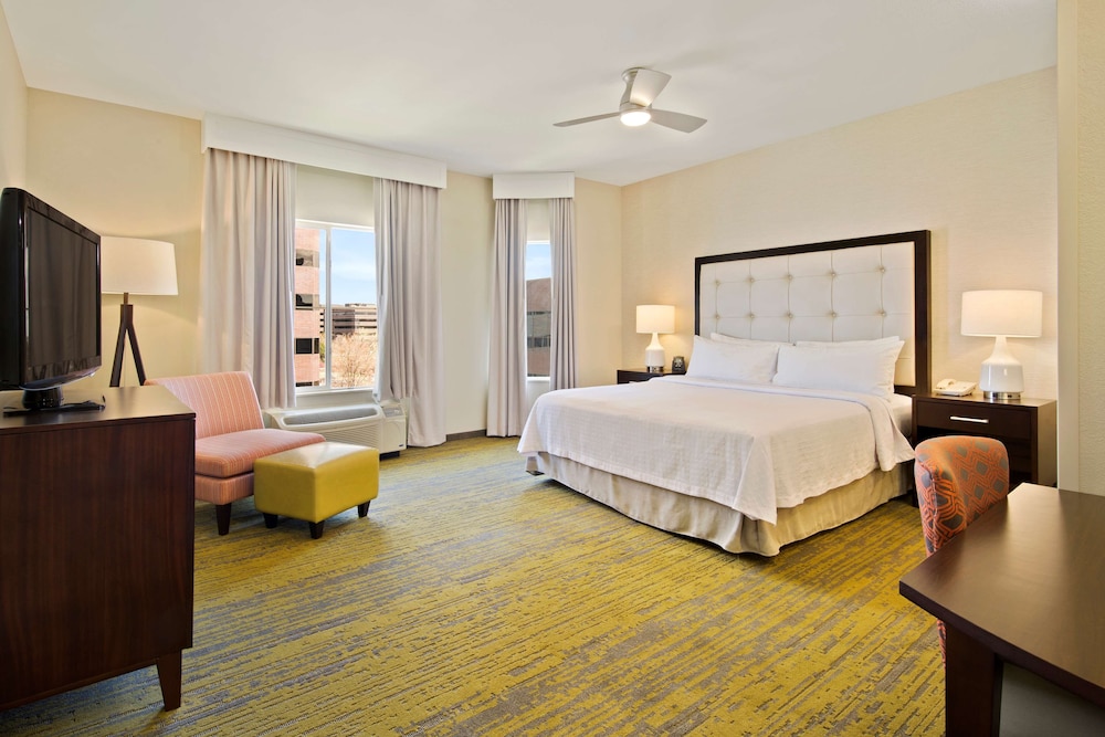 Studio Suite, 1 King Bed, Non Smoking - Photo 1