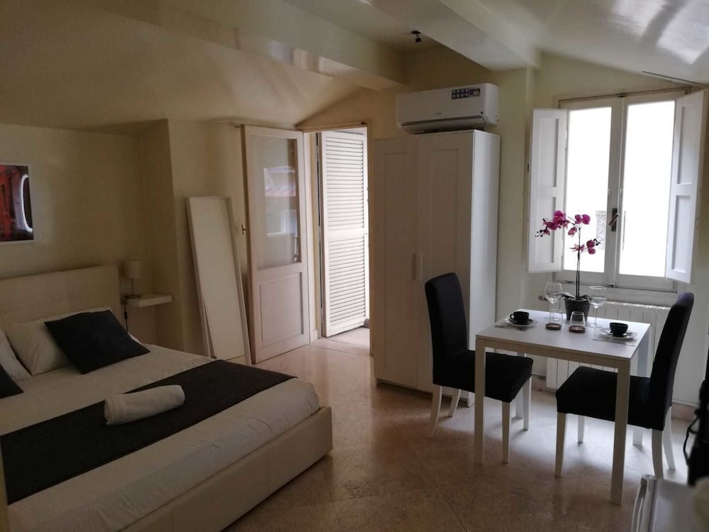 Double Room, Ensuite (Suite 3)