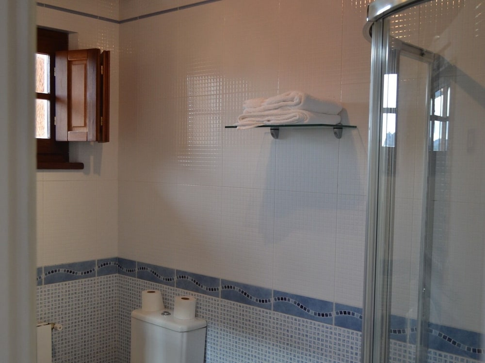 Twin Room, Ensuite - Photo 2