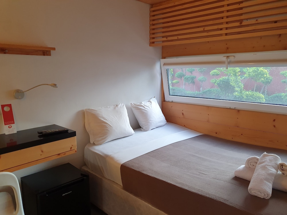 Bungalow, 1 Queen Bed