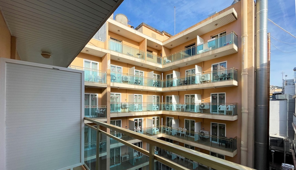 Standard Double Room, Balcony - Photo 4
