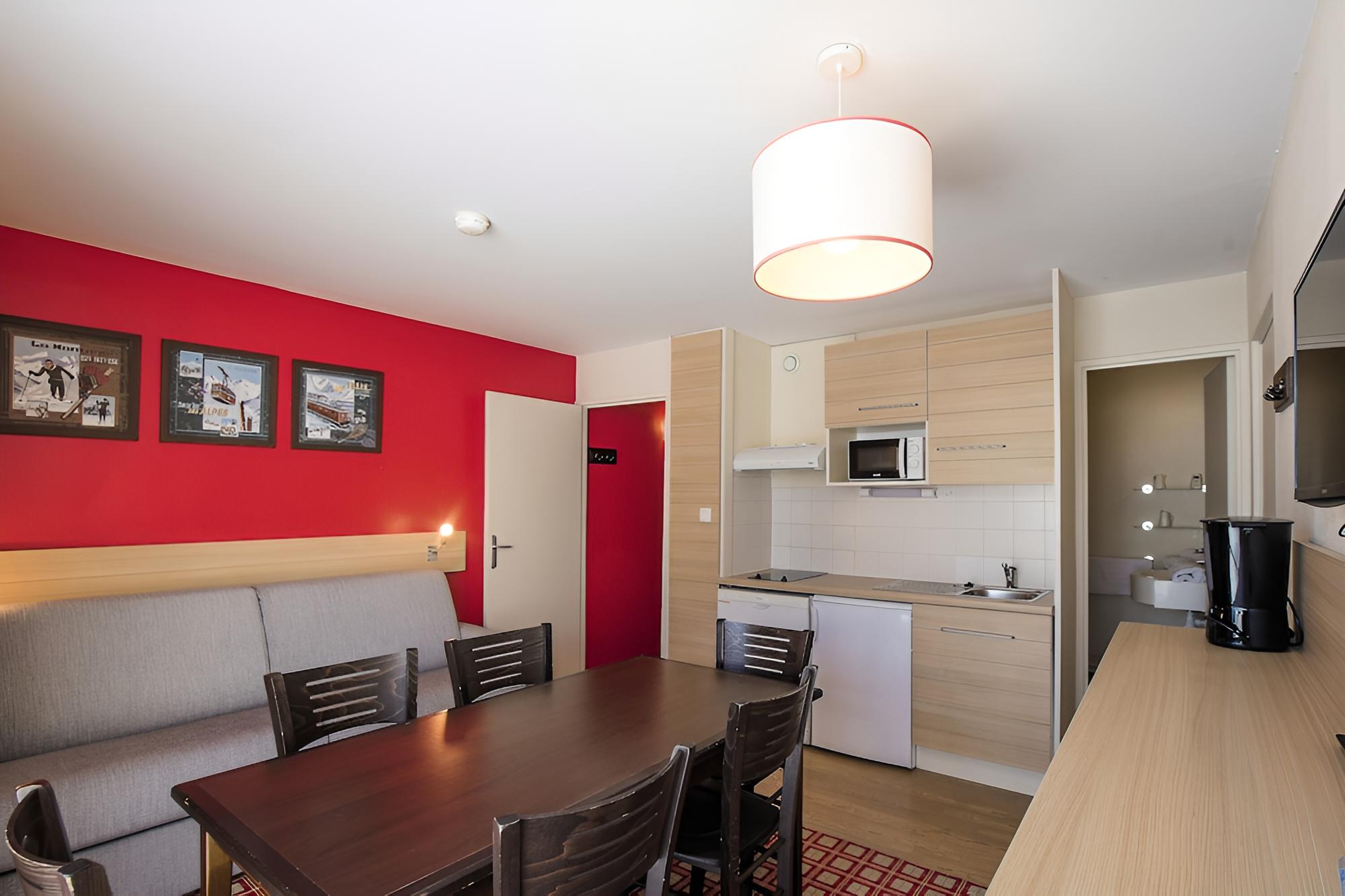 Classic Quadruple Room, 1 Bedroom, Mountain View