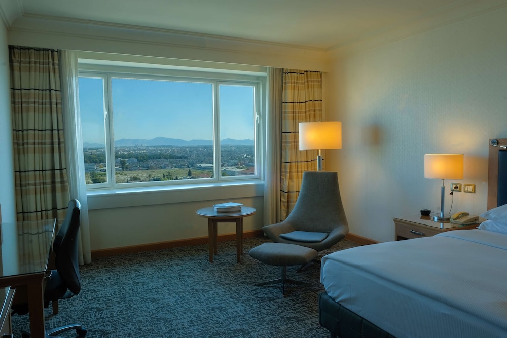 Room, 1 King Bed, Accessible - Photo 1