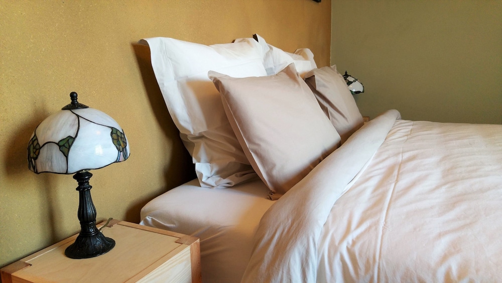 Standard Double Room (3)