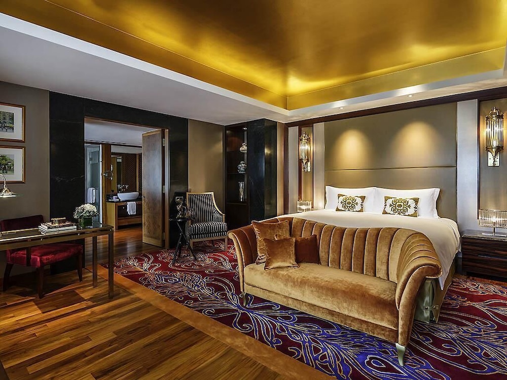Luxury Suite, 1 King Bed