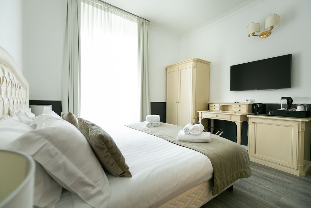 Luxury Double Room photo 2