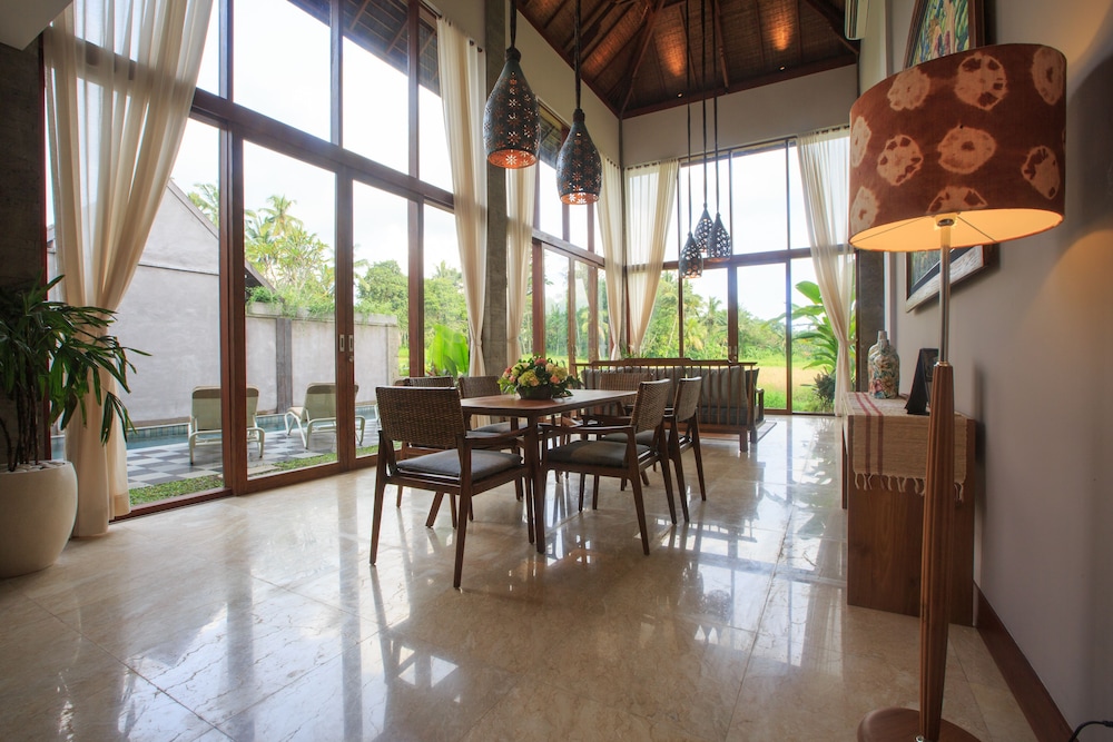 Two-Bedrooms Infinity Lap Pool Villa - Photo 7