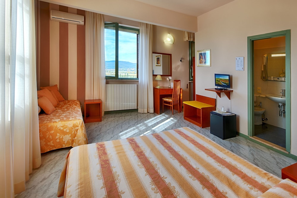 Triple Room photo 2