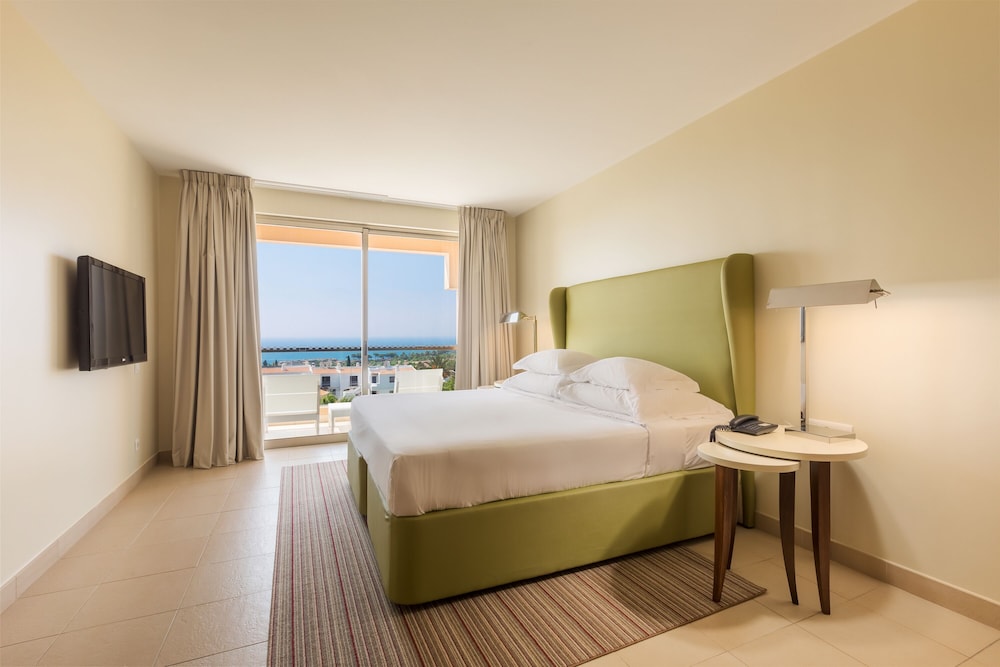 Suite, 2 Bedrooms, Sea View - Photo 1