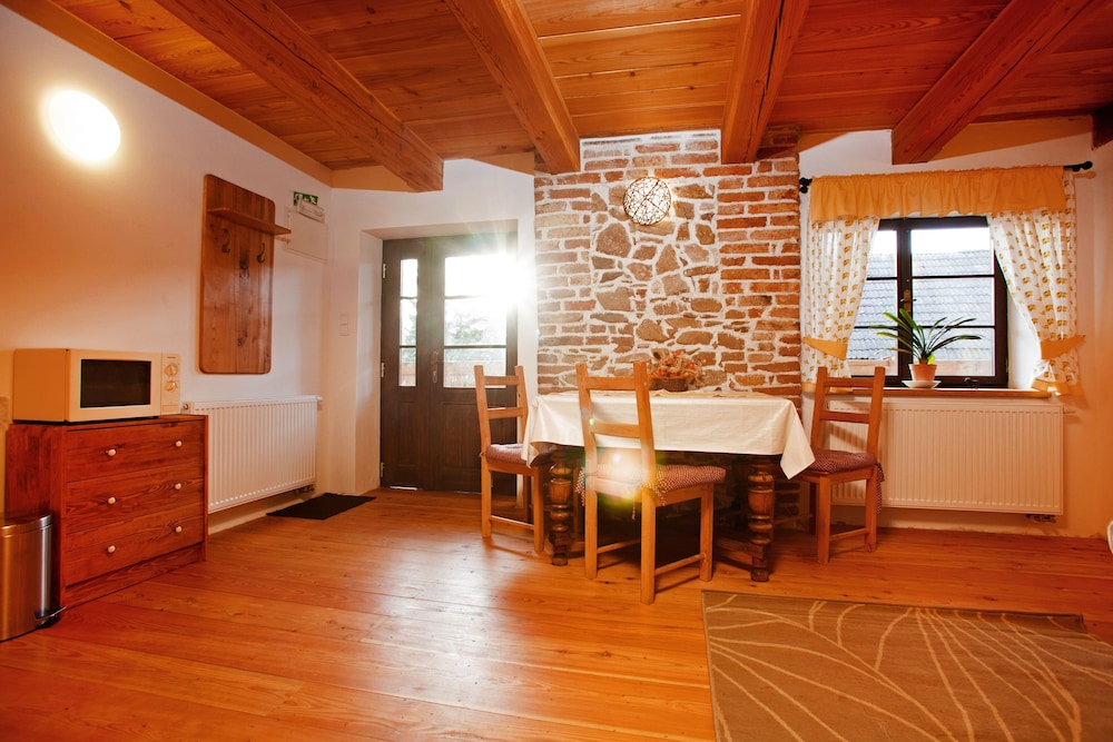 Duplex, Courtyard View photo 1