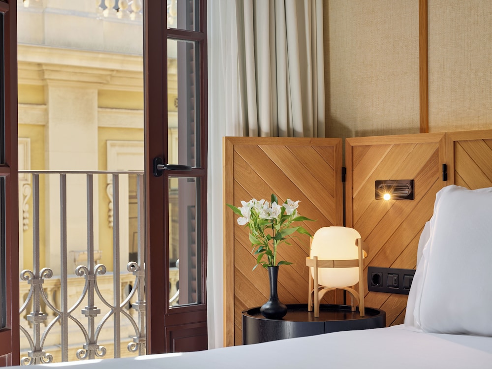 Classic Double Room Single Use (BCN) thumbnail 6