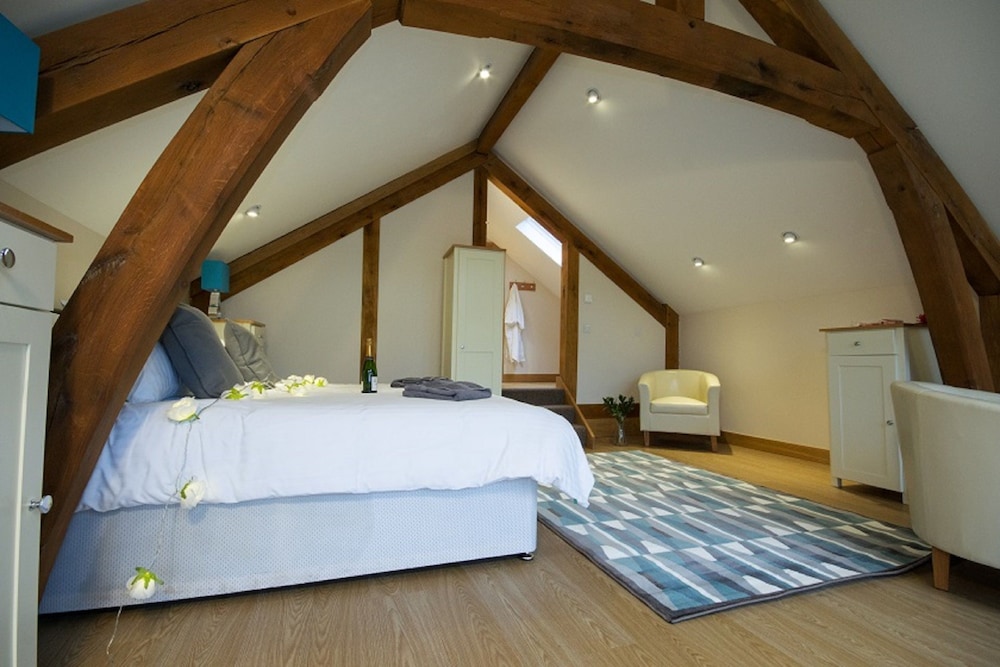 Superior Suite, 1 King Bed photo 1