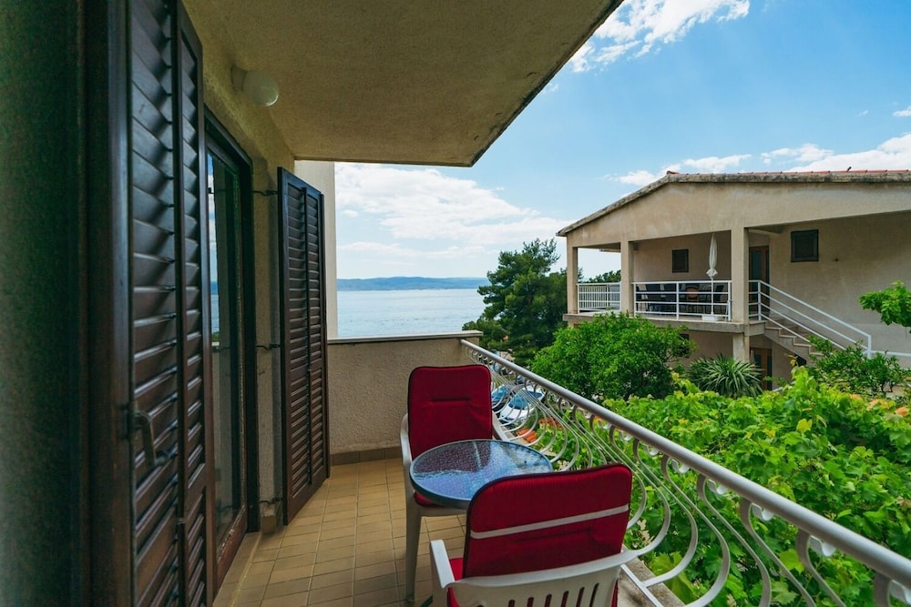 Apartment (Lovre - close to the sea - A3(5)) photo 2