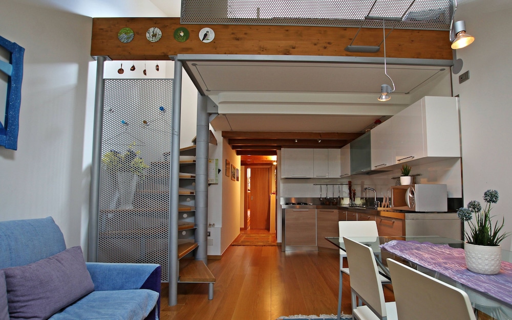 Comfort Apartment photo 1