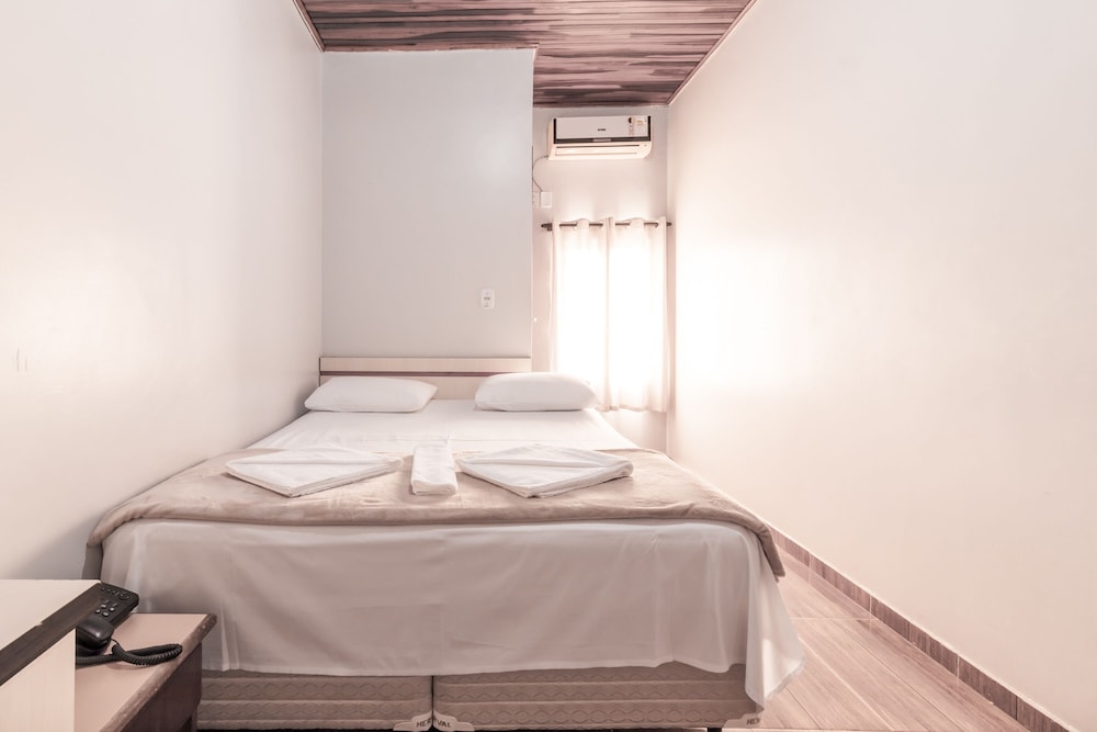 Standard Twin Room photo 2