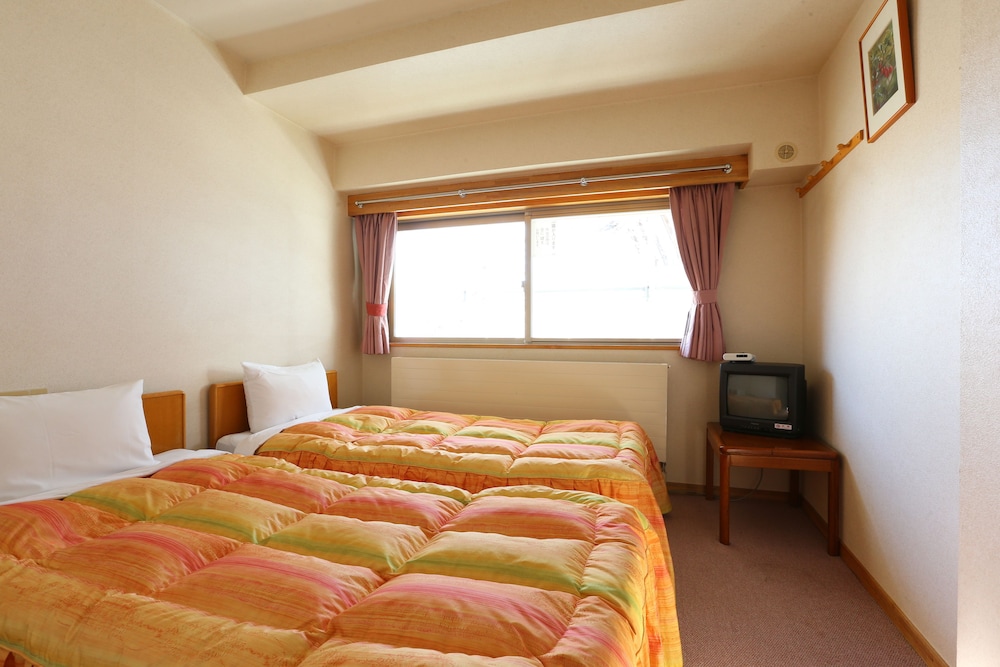Twin Room, 2 Twin Beds photo 1