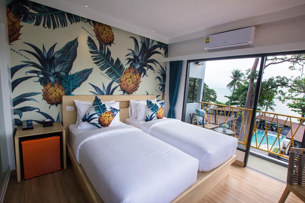 Deluxe Twin Room, 2 Twin Beds, Ocean View (or Double Room with Ocean View) - Photo 9