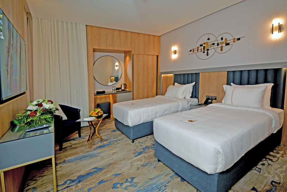 Standard Twin Room, 2 Twin Beds, City View