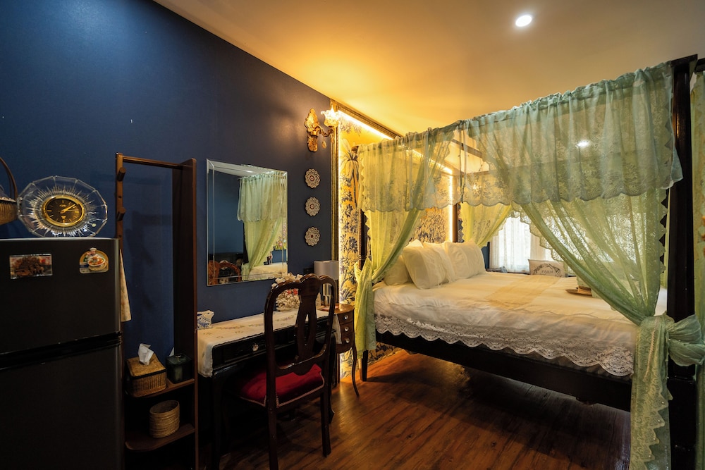 Honeymoon Room photo 2