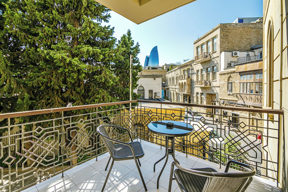 King Room, Balcony - Photo 4