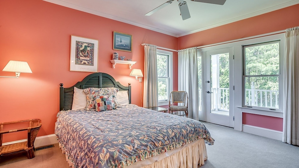 House, 6 Bedrooms photo 1